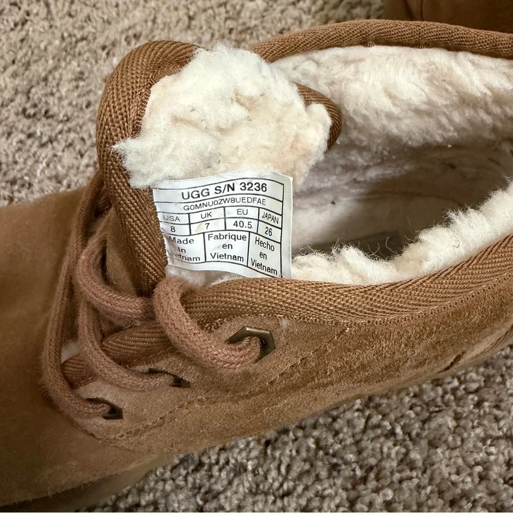 UGG Neumel Men’s Suede Chukka Boots Size 8, Chestnut Brown